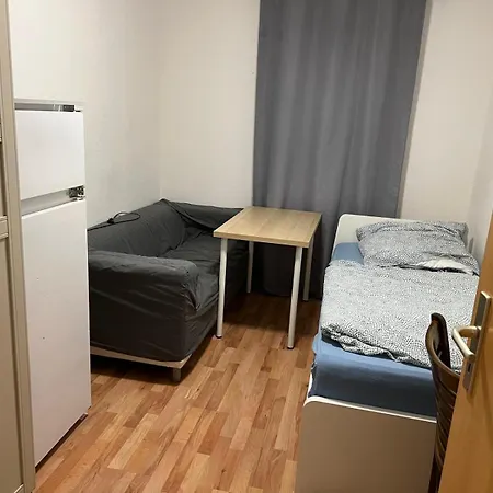 Guenstige Ferien- Und Monteurswohnung In Suedlich Von Leipzg Naehe A72