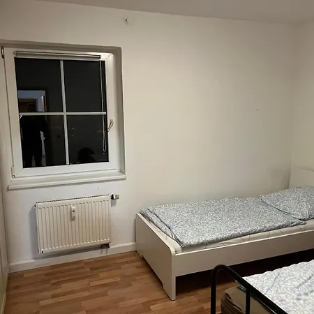 Guenstige Ferien- Und Monteurswohnung In Suedlich Von Leipzg Naehe A72 *