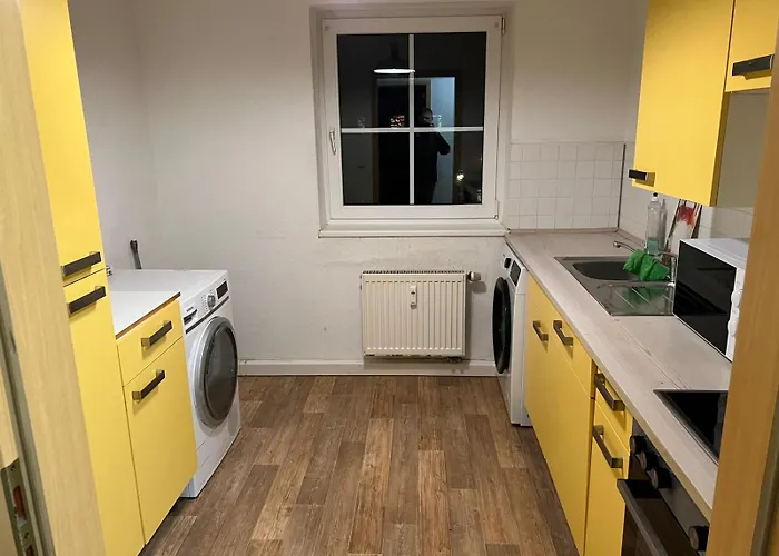 شقة Guenstige Ferien- Und Monteurswohnung In Suedlich Von Leipzg Naehe A72