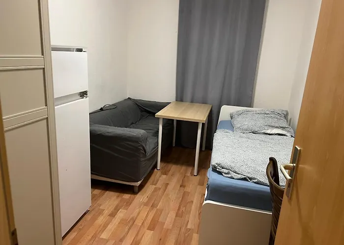 Guenstige Ferien- Und Monteurswohnung In Suedlich Von Leipzg Naehe A72